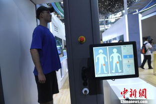 智能產(chǎn)品集中亮相 智博會禮儀服務(wù)彰顯科技溫度